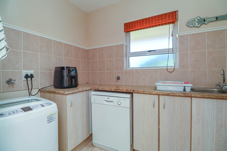 3 Bedroom Property for Sale in River Club Western Cape